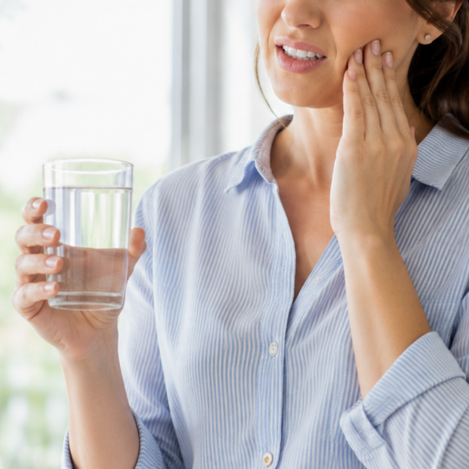 What does tooth sensitivity feel like?